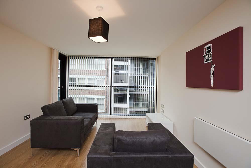 2 Bedroom Apartment To Rent image 2